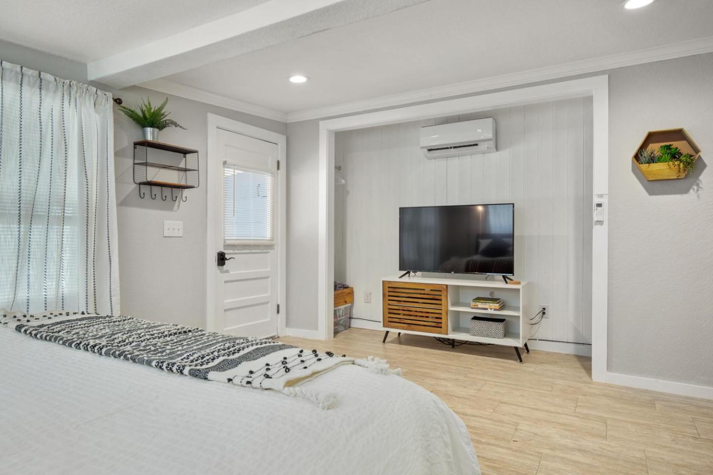 Downtown Studio 1 At Beer Ranch Project Inn Wimberley Ngoại thất bức ảnh